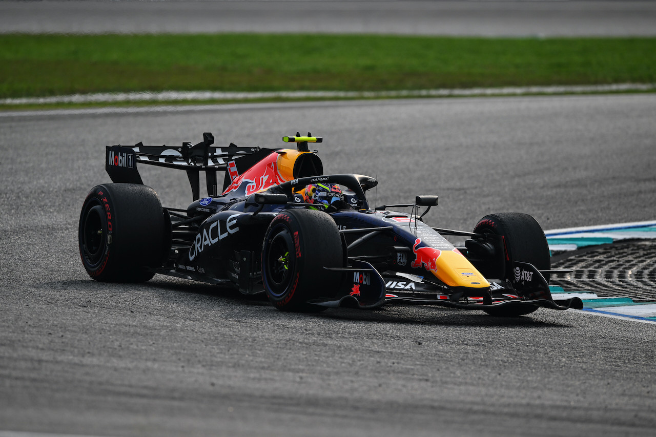 圖4_Oracle Red Bull Racing車手Isack Hadjar出戰巴林大獎賽，從第八位起跑追至第五名完賽。（Red Bull提供）